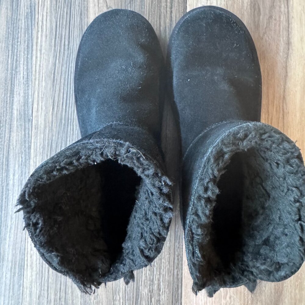 UGG Koolaburra‎ Black Mini Boot with Purple Stars Youth 4 - Picture 4 of 7